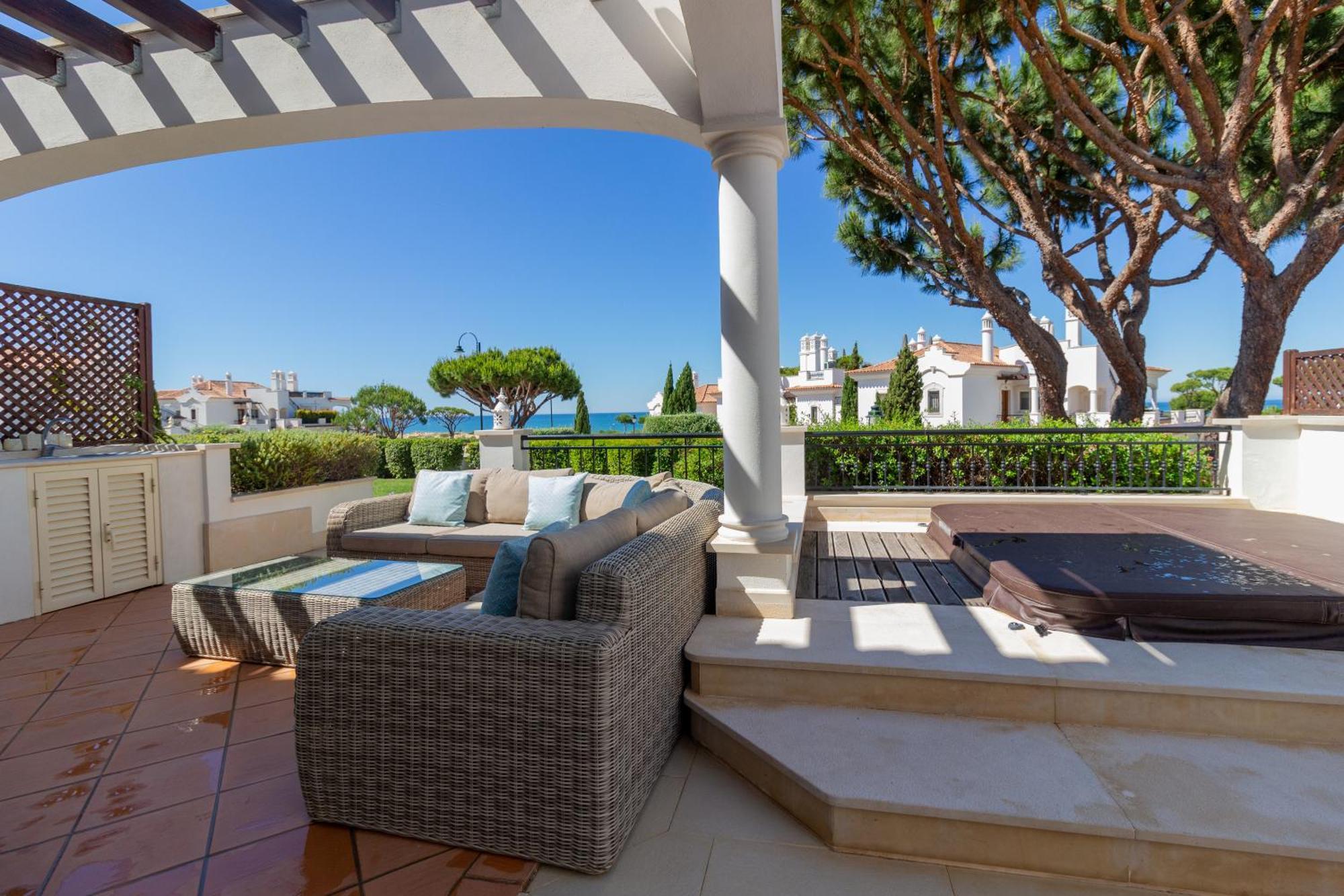 Dunas Douradas Beach Club Vale do Lobo Rum bild