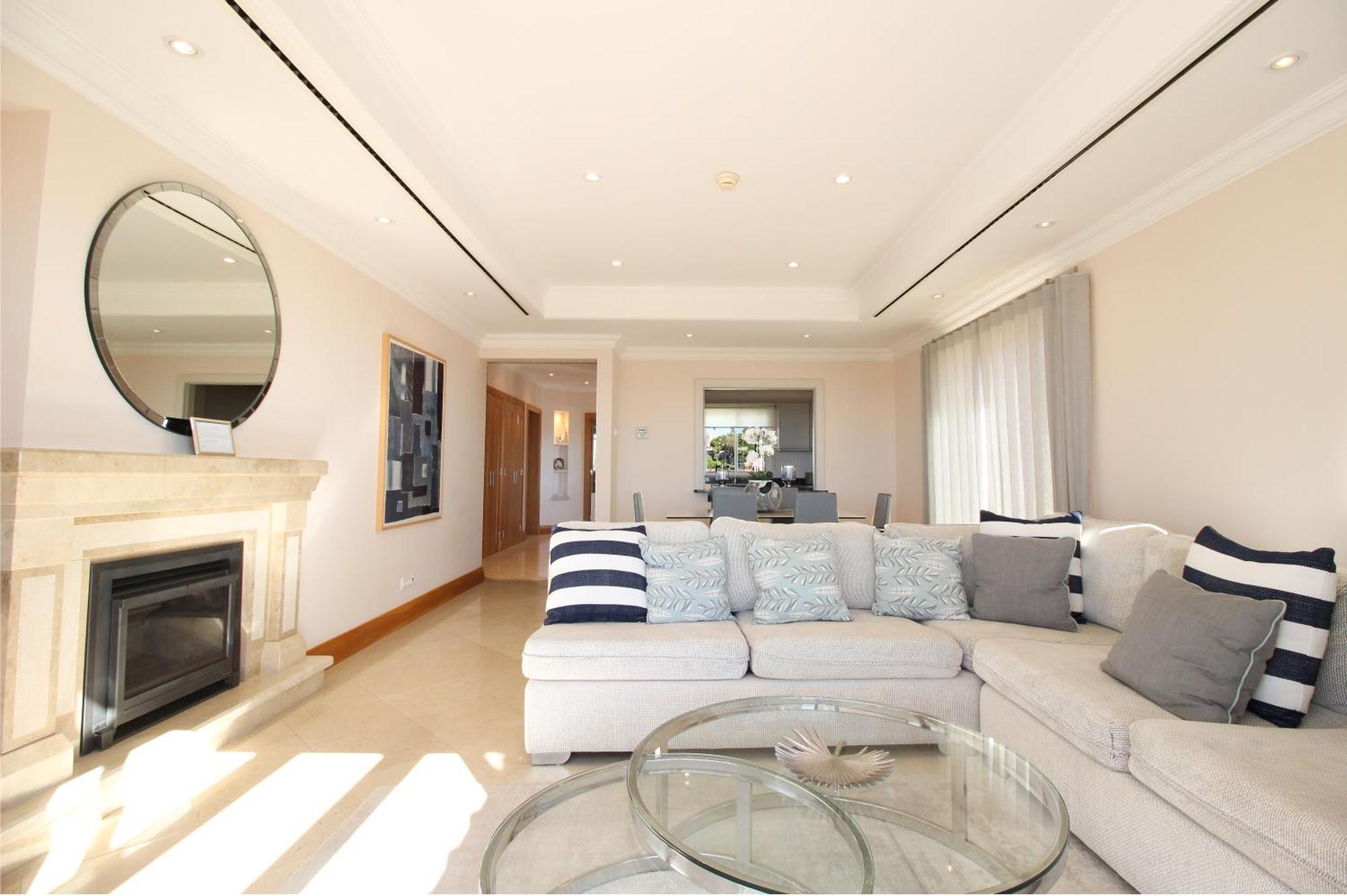 Dunas Douradas Beach Club Vale do Lobo Rum bild